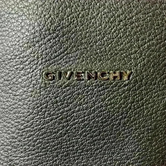 Authentic  Givenchy Pandora Shoulder Bag - Picture 9 of 14